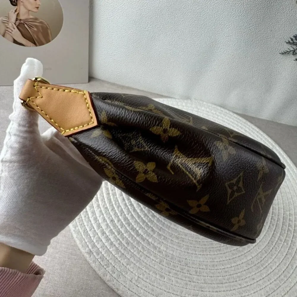 Louis Vuitton Women Pre-Loved Bag Brand New Condition